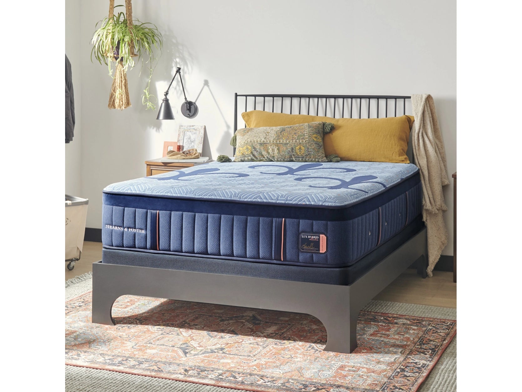 Stearns & Foster Lux Hybrid Collection Soft King Mattress