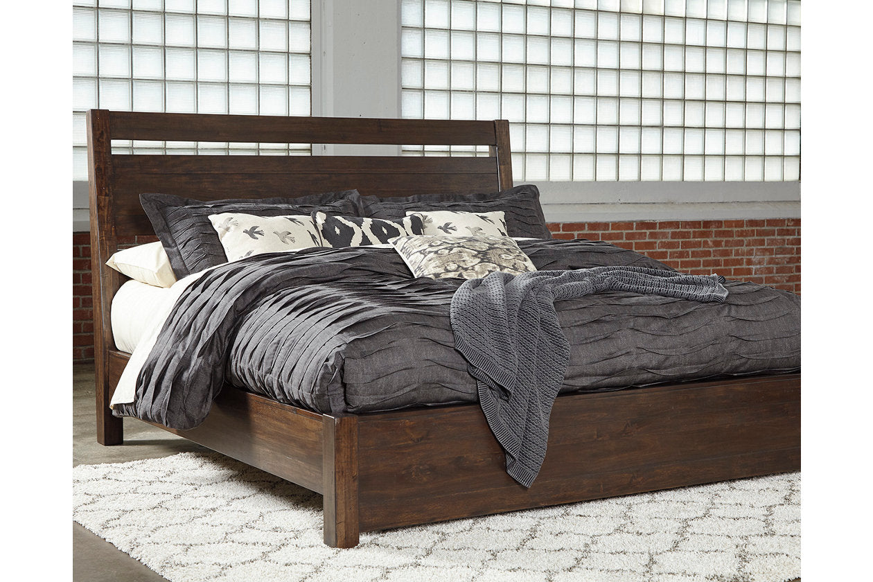 Starmore Queen Panel Bed