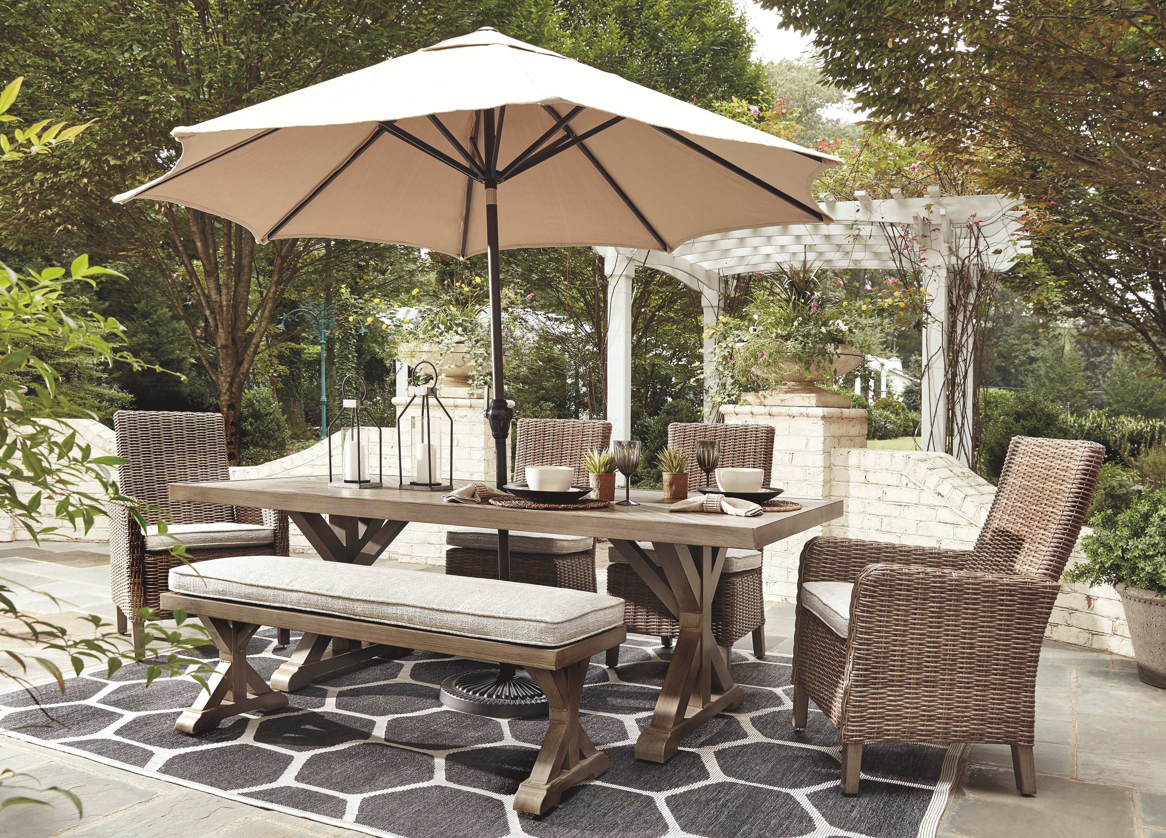 Beachcroft Outdoor Dining Set with 4 Side Chairs and 2 Arm Chairs