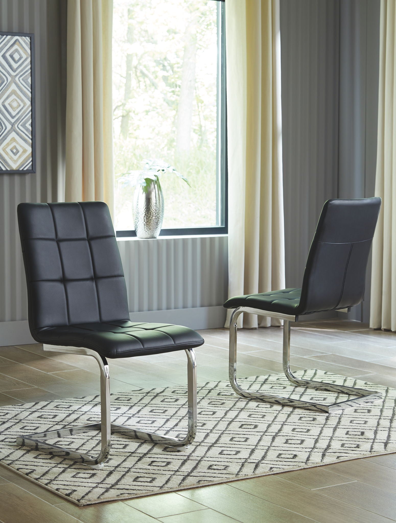 Madanere Dining Chair with Grid Tufting