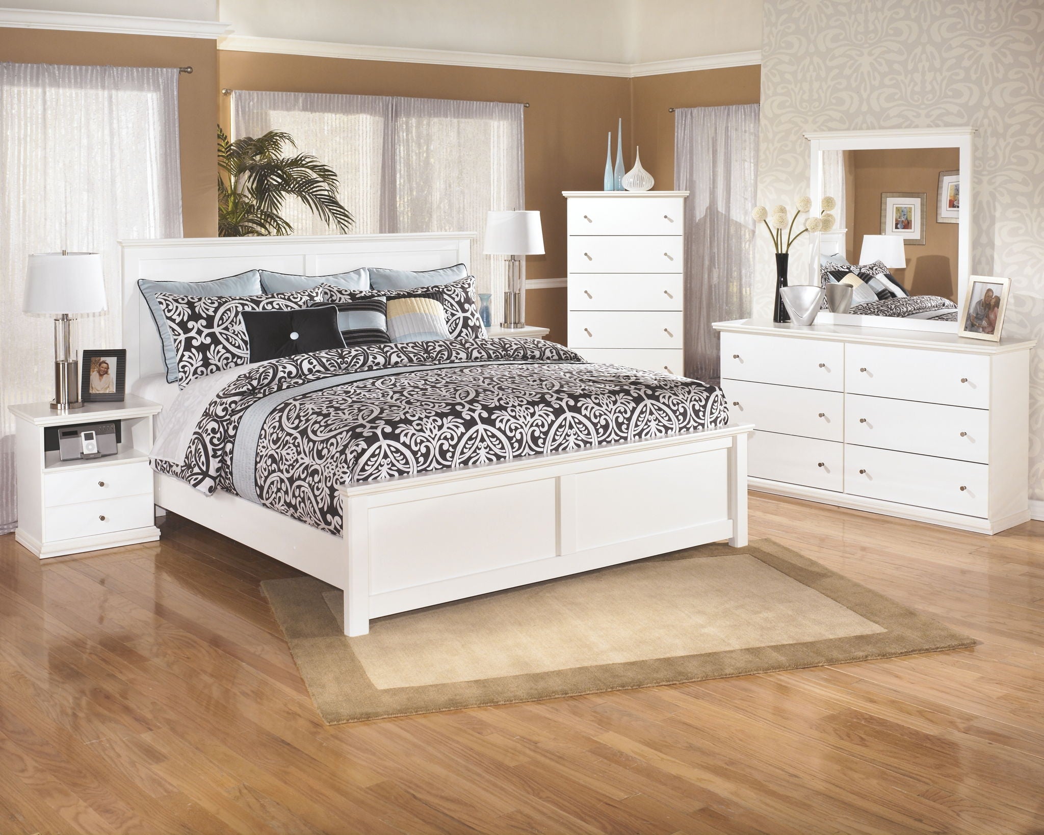 Bostwick Shoals Queen Bed with Dresser Mirror Chest and 2 Nightstands