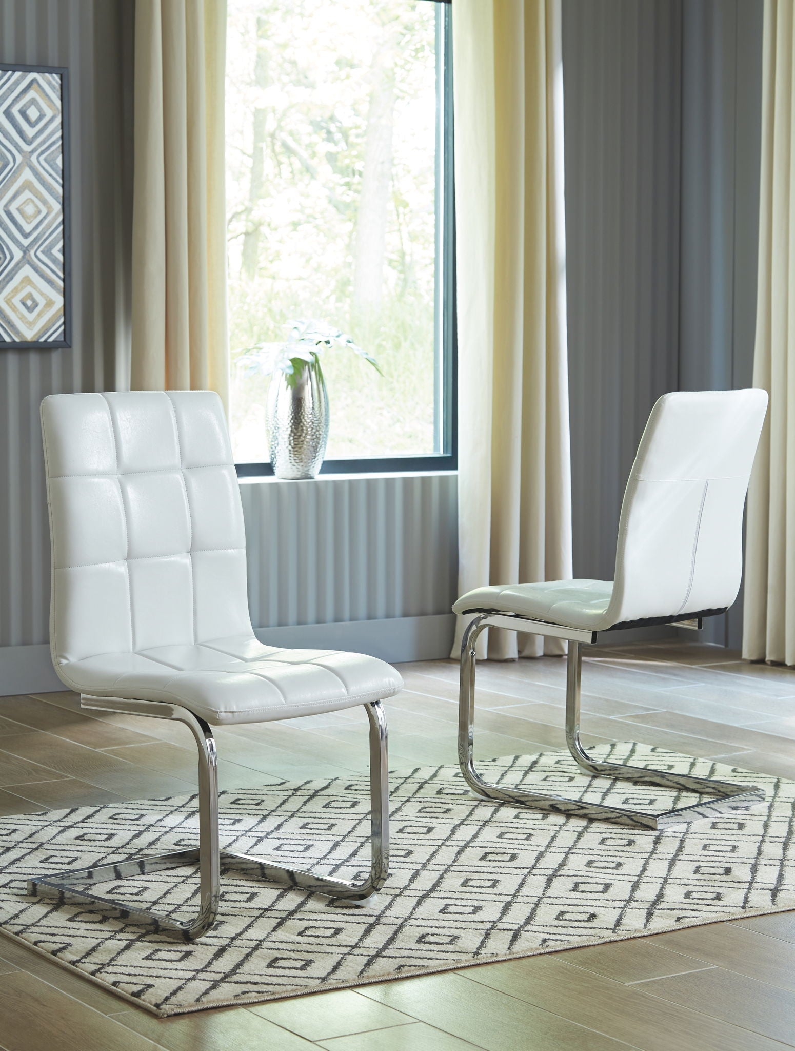 Madanere Dining Chair with Grid Tufting