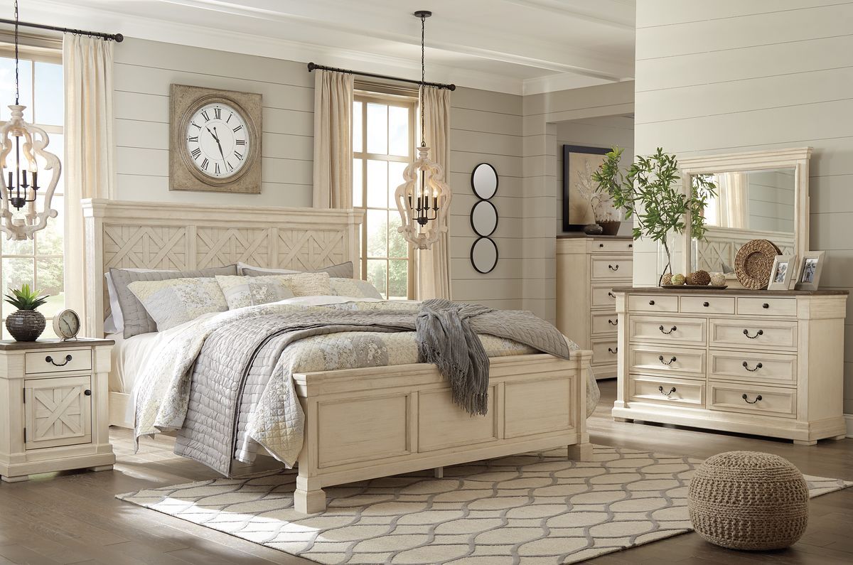 Bolanburg Queen Bed with Dresser, Mirror and Nightstand